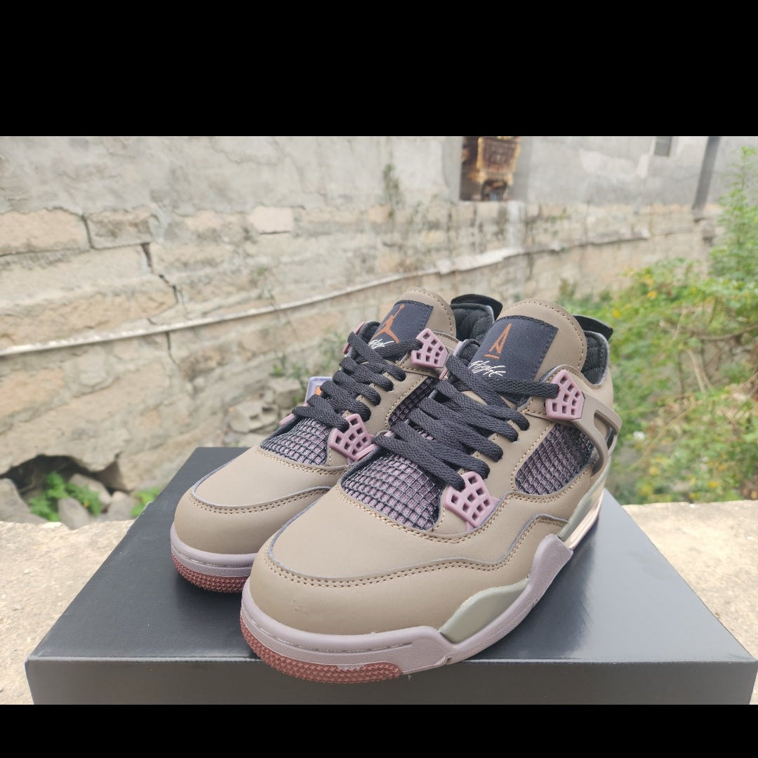 Air Jordan 4 Retro x A Ma Maniére 'Violet Ore' 121s